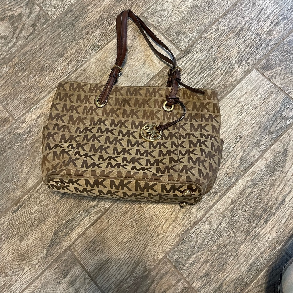 Michael Kors tote